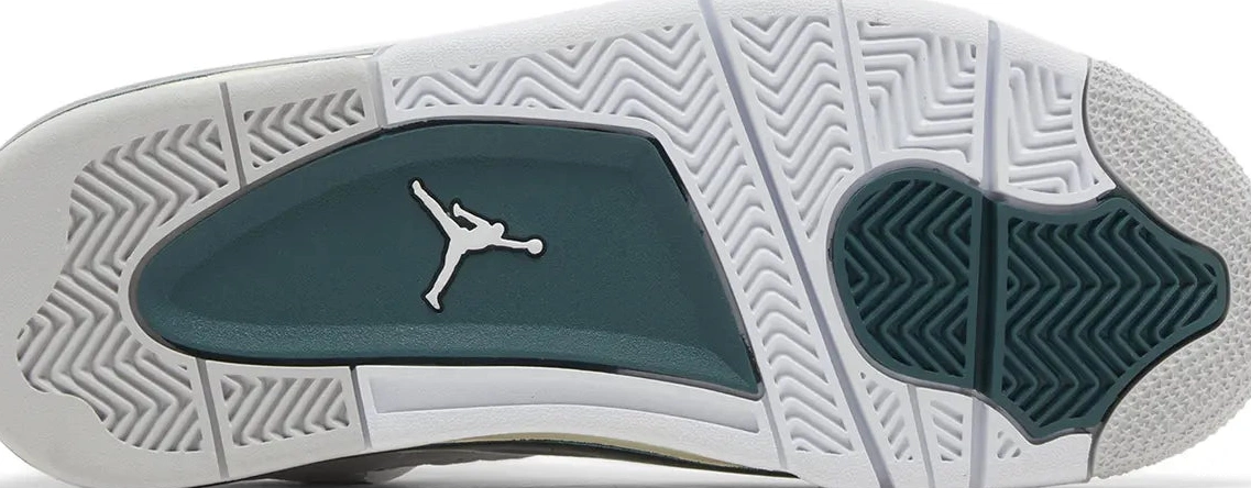 Oxidized GS Green Jordan 4 Retro 0527